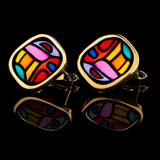 Eleganckie kolczyki z emalii jubilerskiej pokrytej 18K złotym. W podstawie dizajnu - obraz Friedensreicha Hundertwassera "Noce hiszpańskie".
